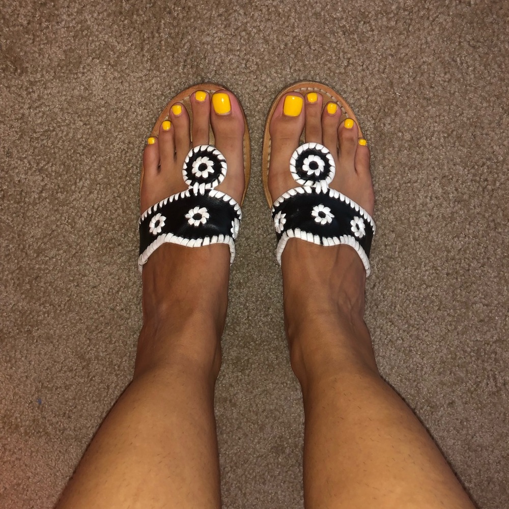 Black and white jacks